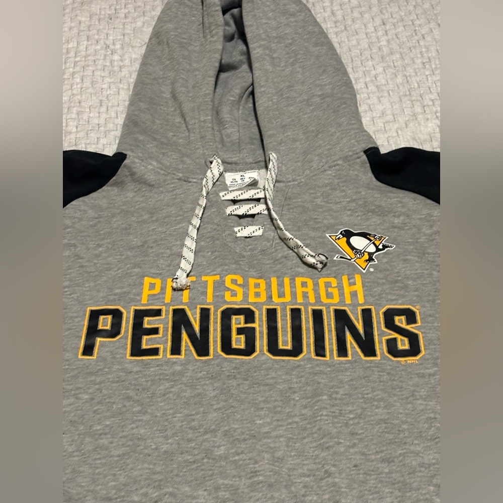 Pittsburgh Penguins NHL Hockey Champion Hoodie Size XL - Fits Big - Picture 2 of 6
